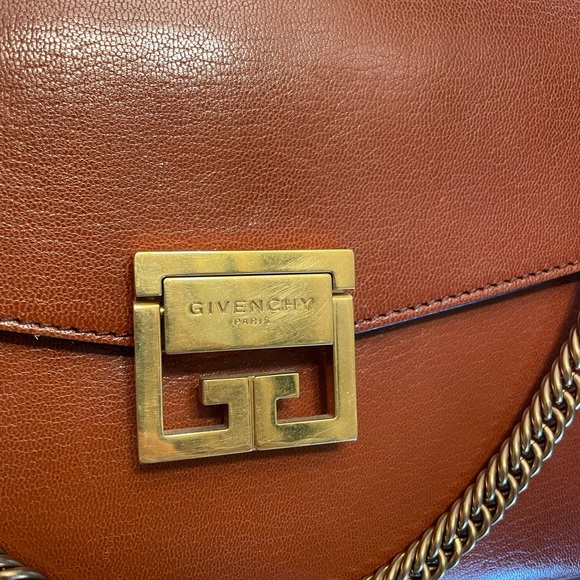 GIVENCHY TAN MEDIUM GV3 BAG - Picture 2 of 5